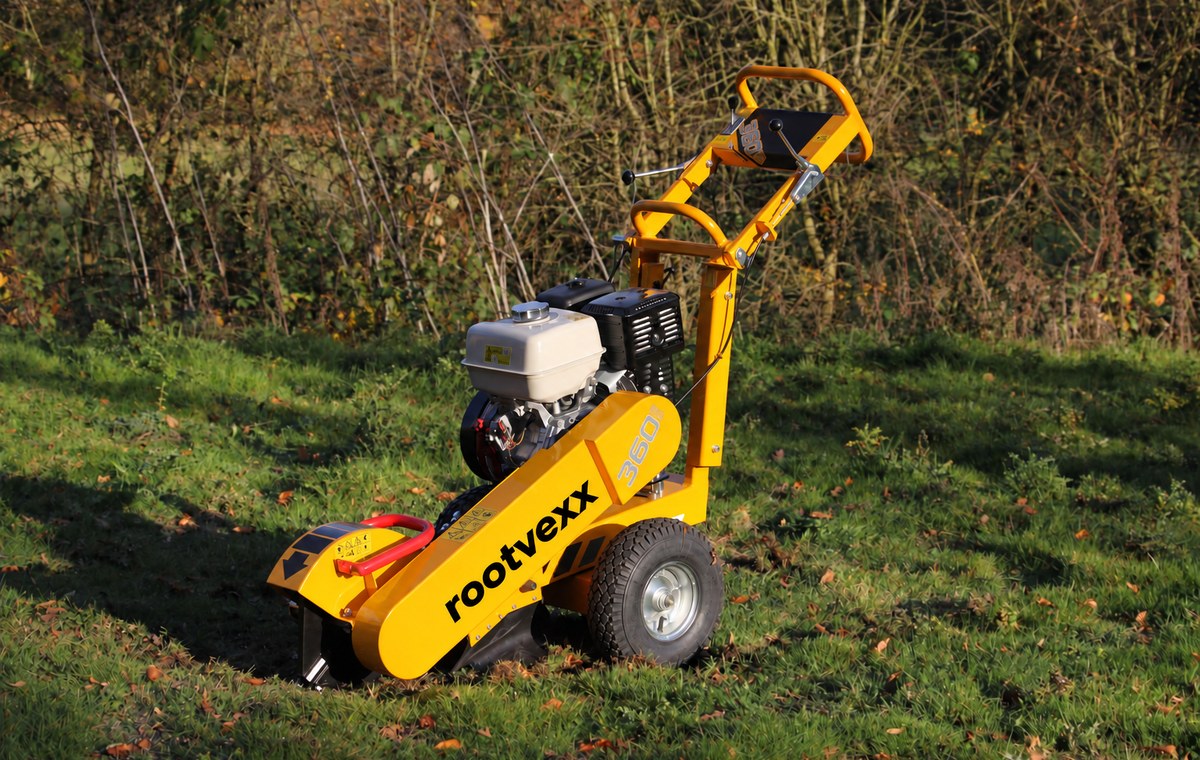 360 SW stump grinder, working angle in a field
